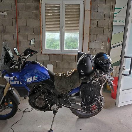 S&R Lake View Hostel Konjic Dış mekan fotoğraf